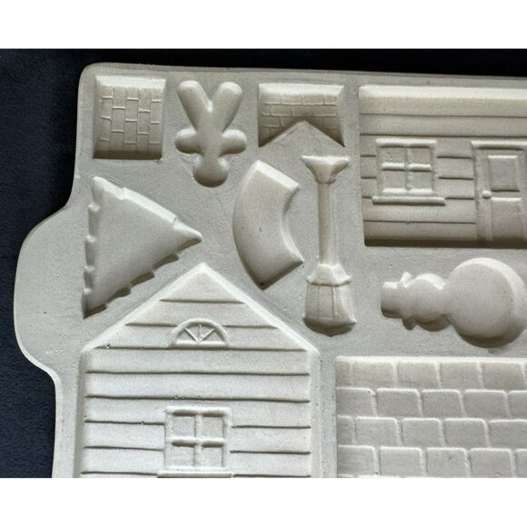 Gingerbread House Mold Superstone 1994 Sassafras Enterprises Made In USA - Picture 2 of 9
